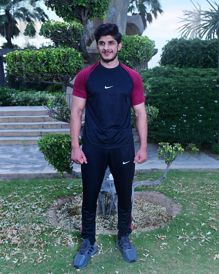 Men’s Premium Sports Tracksuit – Breathable & Slim Fit Design